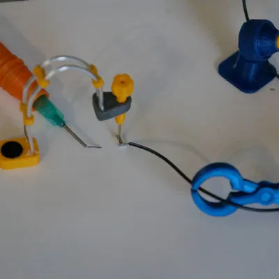 Giá đỡ trợ lý với chân đế từ tính và chân pogo điều chỉnh