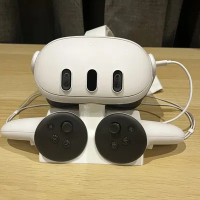 Giá đỡ sạc cho Quest 3 với khe cắm dây sạc