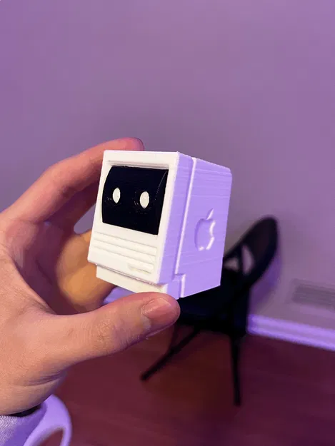 Mô hình Macintosh cổ điển mini với mắt robot - Image 2