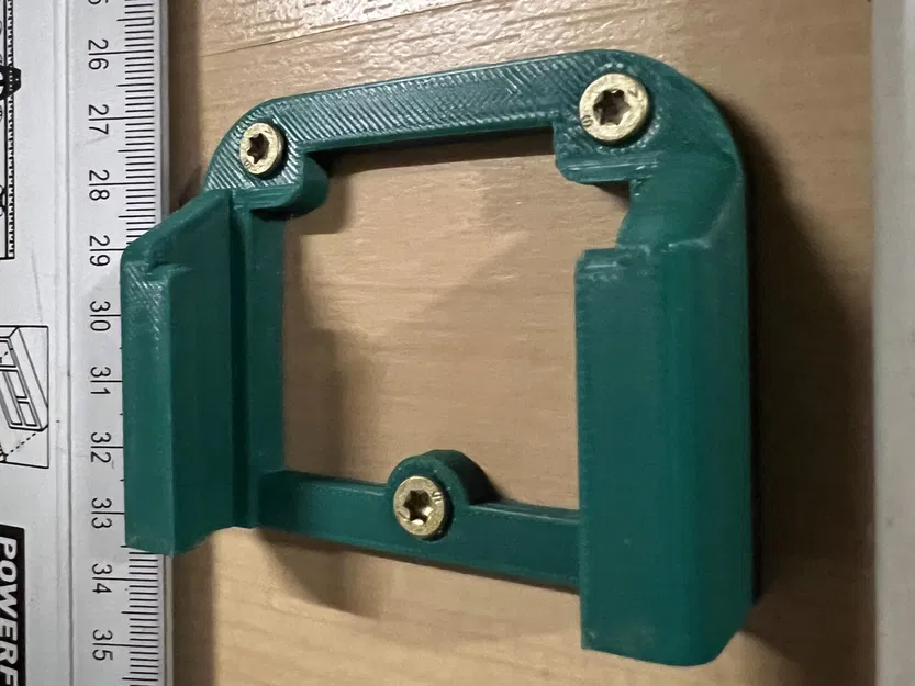 Giá đỡ pin Makita 18V treo tường - Image 1