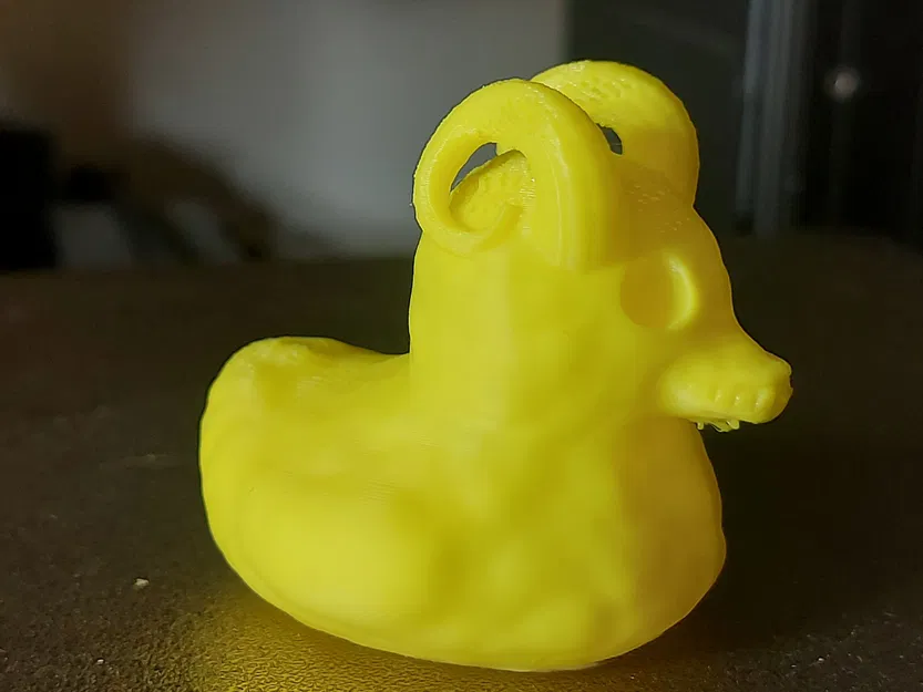 Vịt cao su quỷ dữ 5cm - Image 1