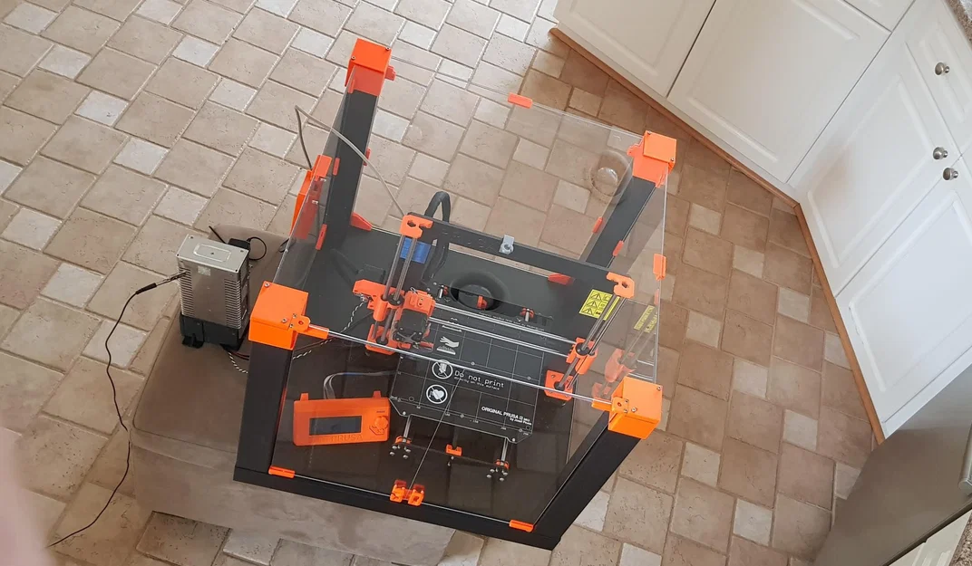 Vỏ bảo vệ Prusa MK3/MK4 làm từ bàn IKEA LACK - Image 1