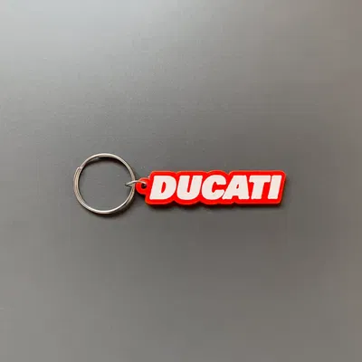 Chìa khóa hình dáng Ducati in 3D với thiết kế đơn giản