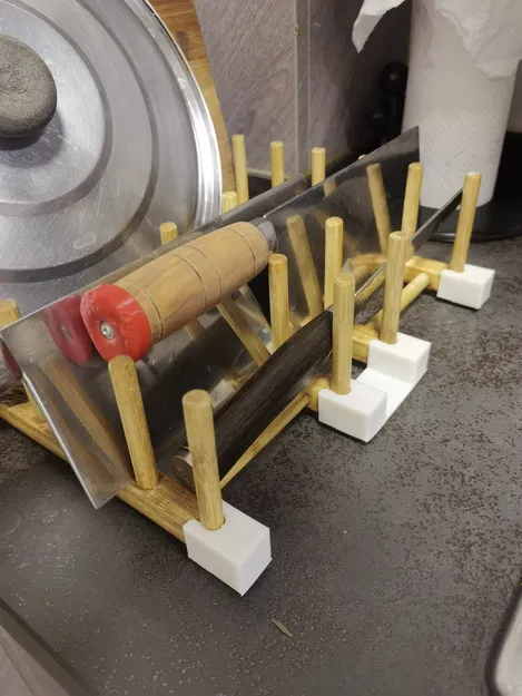 Giá đỡ đĩa OSTBIT IKEA cải tiến với chân cao su - Image 1