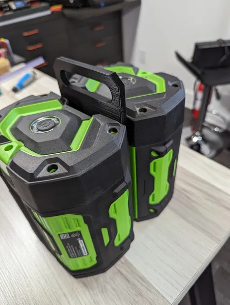 Giá đỡ pin Ego cho 2 hoặc 4 viên pin - Image 1