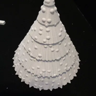 Cây thông Giáng sinh 2022 nhiều màu và phụ kiện bổ sung