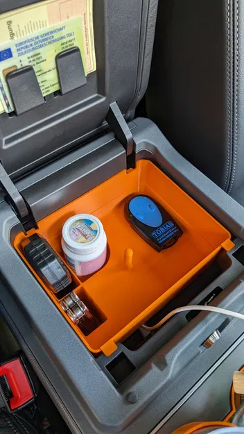 Bảng để đồ cho hộp chứa của Ineos Grenadier - Image 1