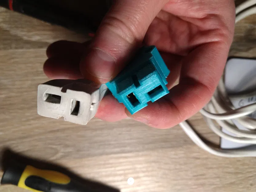 Cổng kết nối bàn đạp máy may Łucznik - Image 2