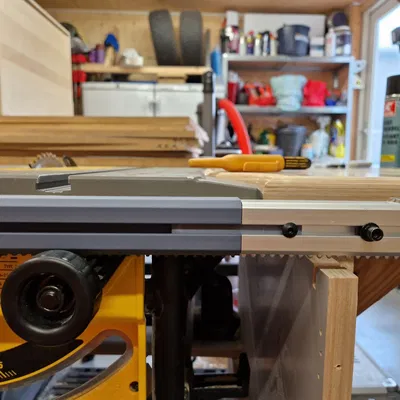 Mở rộng thanh răng cho máy cưa Dewalt DWE745