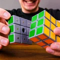 Khối Rubik 3x3 V2 chỉ với nam châm - Thumbnail 1