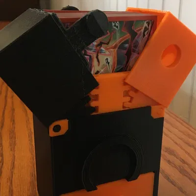 Hộp đựng thẻ Pokémon có bánh răng cho 60 thẻ