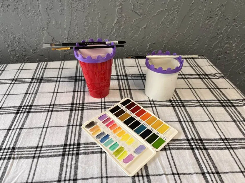 Giá đỡ cọ vẽ cho cốc dùng một lần - Image 1