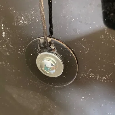 Giá treo tivi tự chế cho tường