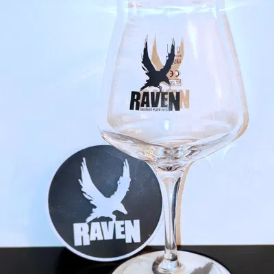 Lót ly bia có logo Raven in hai màu