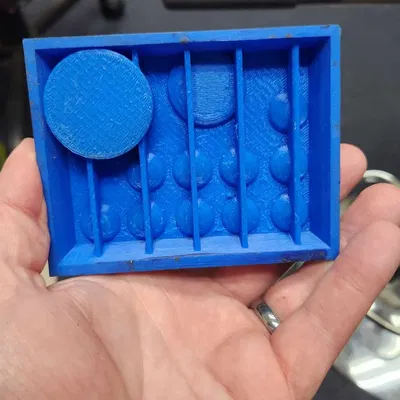 Bảng màu sơn với bộ vệ sinh cọ vẽ