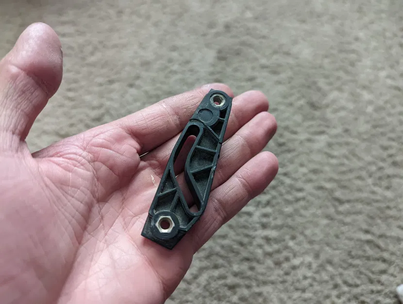 Thay thế thanh trượt mui xe BMW E21 - Image 2