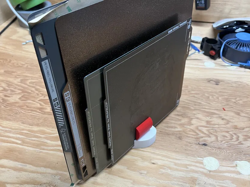 Giá đỡ bàn in Low Poly cho 5 tấm build plate - Image 6