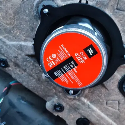 Bộ chuyển đổi loa 4 inch cho xe BMW E9X với 3 ốc vít