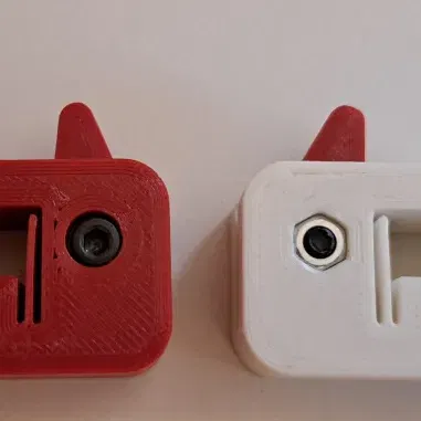 Giá đỡ cho thước đo với cơ chế kẹp exzenter