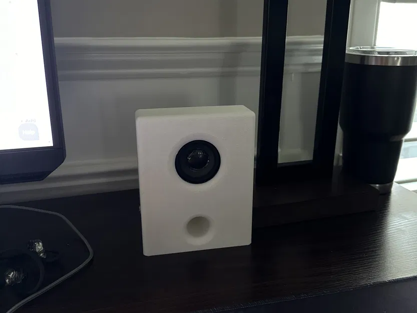 Hộp loa Bluetooth cho loa 50mm và 4 pin vape - Image 1