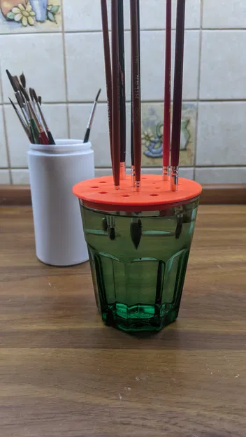 Giá đỡ cọ vẽ giúp bảo vệ lông cọ không bị cong - Image 1