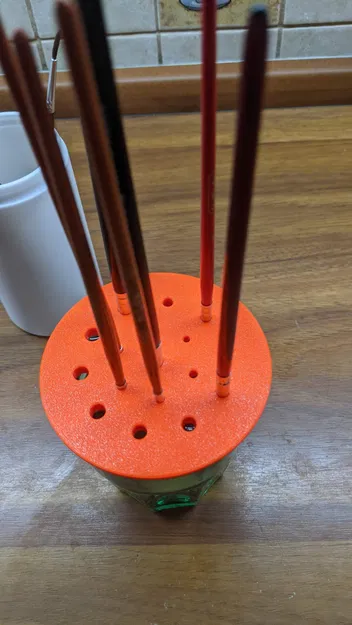 Giá đỡ cọ vẽ giúp bảo vệ lông cọ không bị cong - Image 6