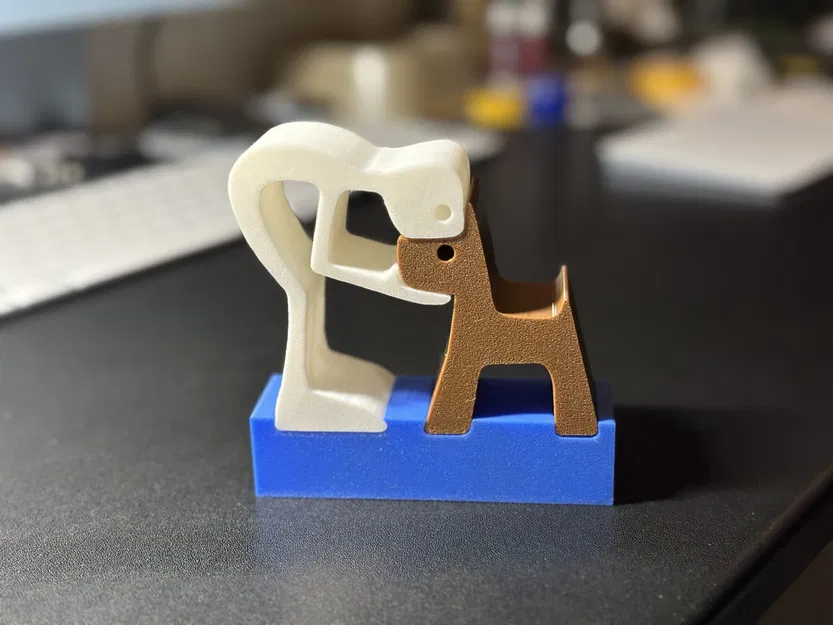 Mô hình người và chó dựa trên tranh vẽ của con gái tôi - Image 2