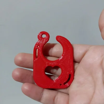 **Móc khóa Babero thiết kế độc đáo cho người yêu thời trang**