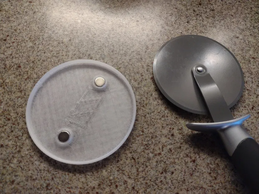 Nắp bảo vệ dao cắt pizza từ tính 95mm - Image 2