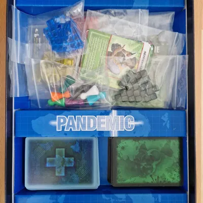 Hộp lưu trữ cho trò chơi Pandemic