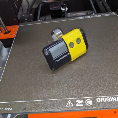 Vỏ bảo vệ an toàn cho bộ điều khiển từ xa cửa gara Chamberl...