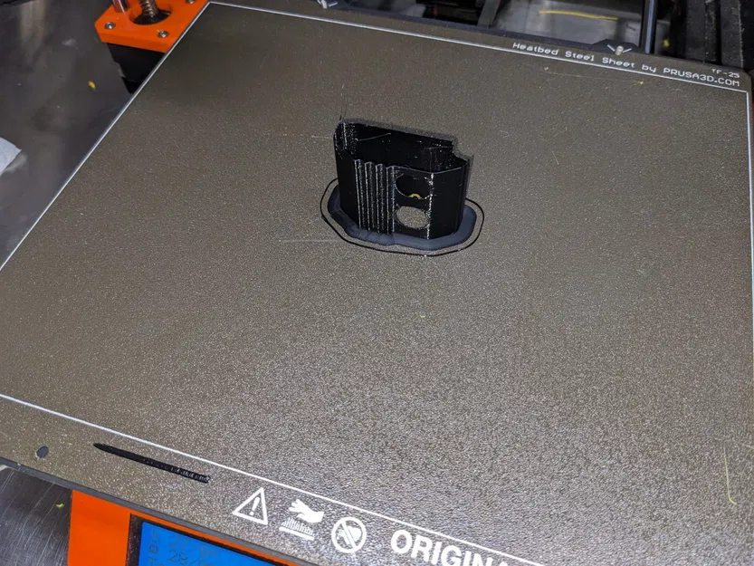 Vỏ bảo vệ an toàn cho bộ điều khiển từ xa cửa gara Chamberl... - Image 4