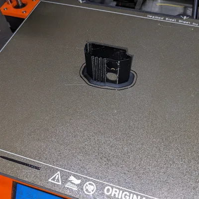 Vỏ bảo vệ an toàn cho bộ điều khiển từ xa cửa gara Chamberl...