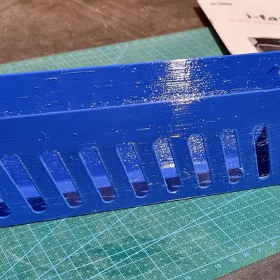 Giá đỡ treo tường cho máy đo huyết áp Medisana BU 546