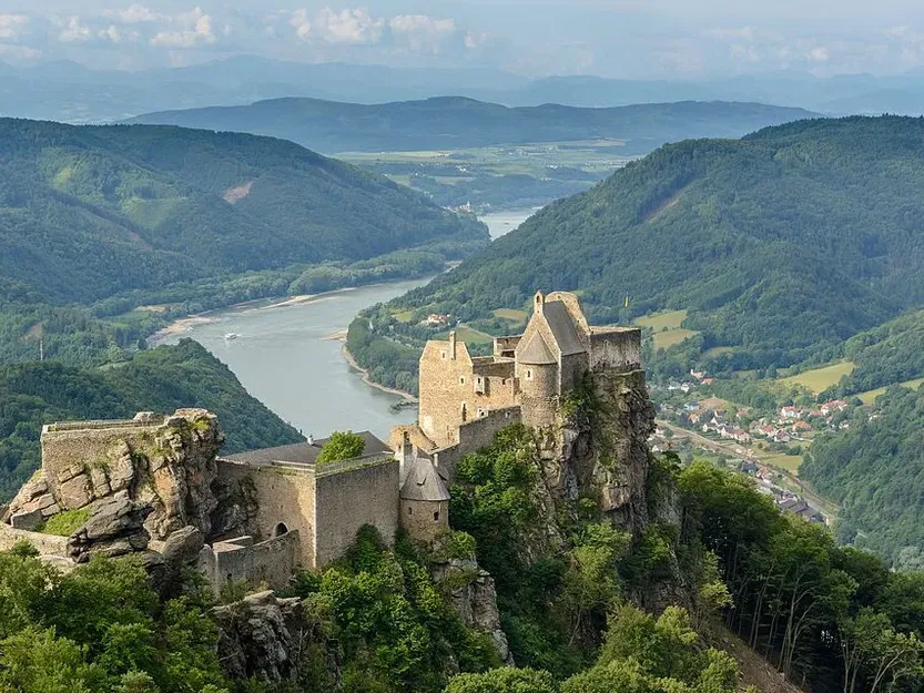 Mô hình địa hình thung lũng Wachau tại Áo - Image 1