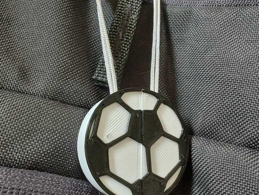 Kéo khóa hình bóng đá dễ thương cho ba lô trẻ em - Image 1