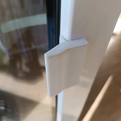 Nắm tay cửa sân thượng thiết kế ổn định