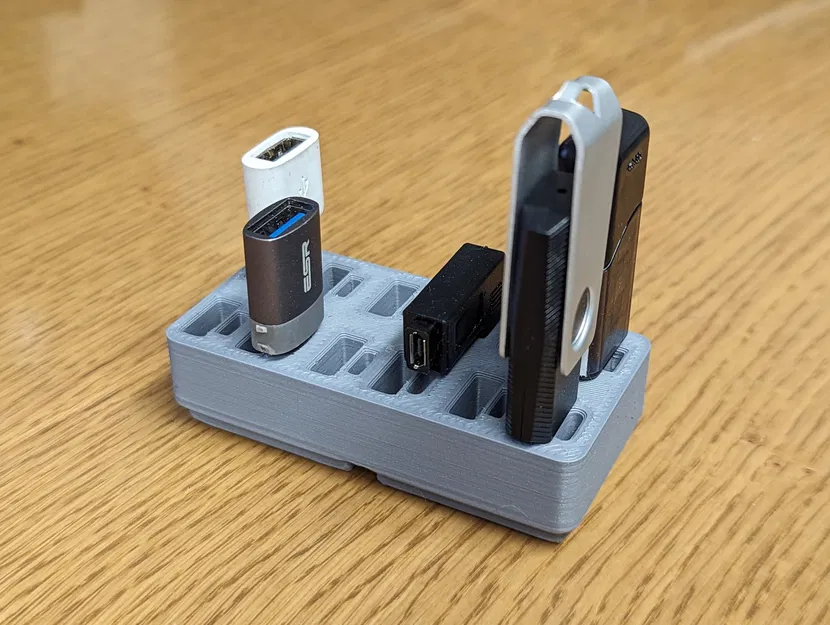 Giá đỡ USB Gridfinity cho các thiết bị kết nối - Image 1