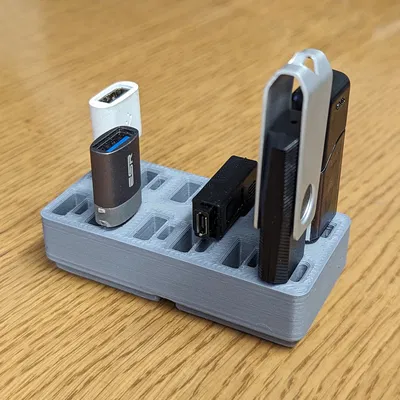 Giá đỡ USB Gridfinity cho các thiết bị kết nối