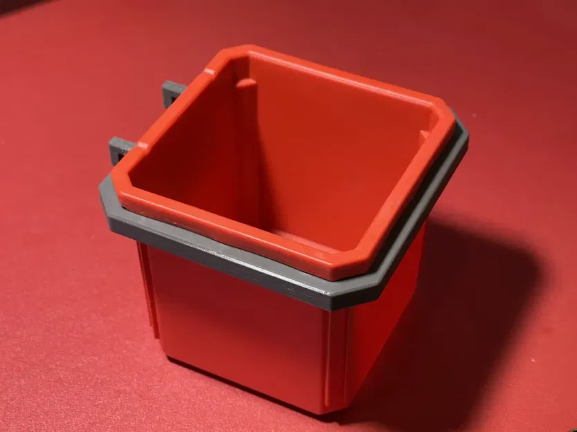 Giá đỡ thùng Milwaukee PACKOUT cho SKADIS - Image 1