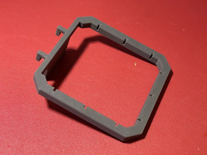 Giá đỡ thùng Milwaukee PACKOUT cho SKADIS - Image 4