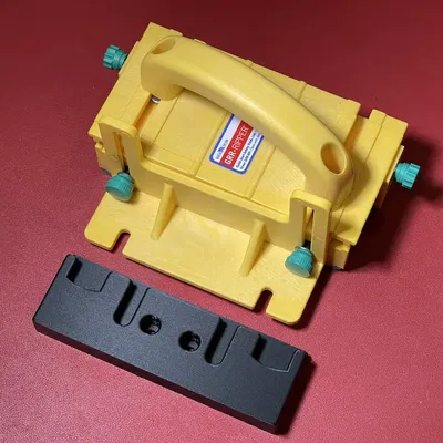 Giá đỡ tường đứng cho khối đẩy MICROJIG GRR-GRIPPER