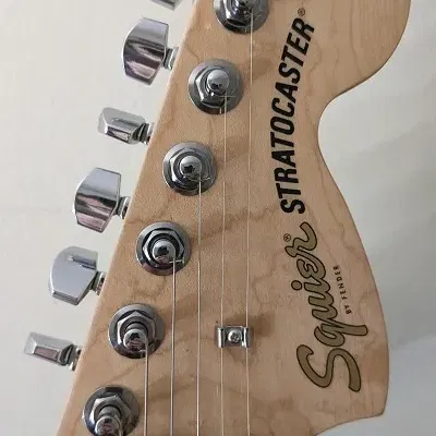 Jig khoan cho bộ chỉnh dây khóa Fender trên đàn Squire