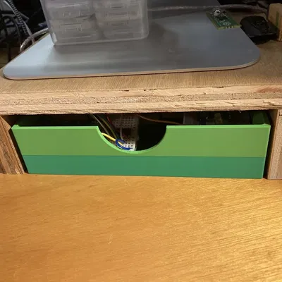 Khay tùy chỉnh cho bàn làm việc và không gian văn phòng