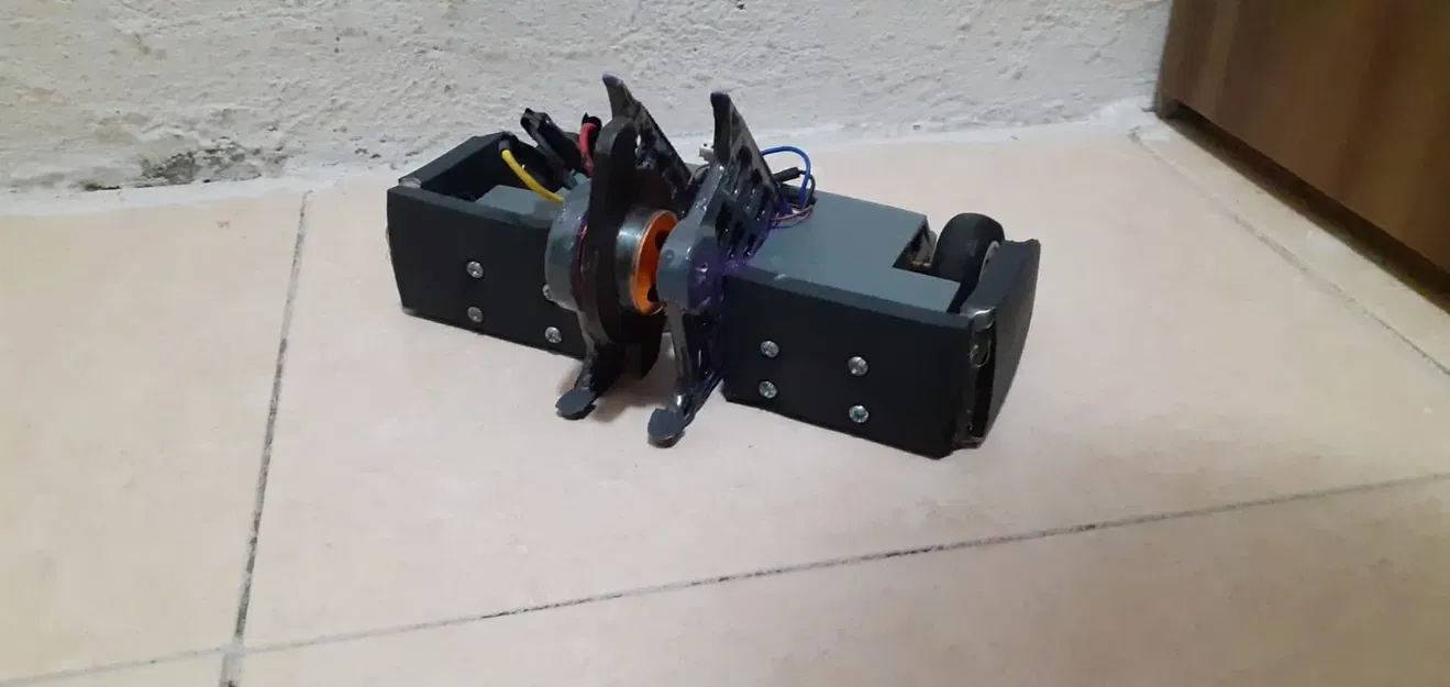 Robot chiến đấu 1lb kiểu spinner đứng - Image 2