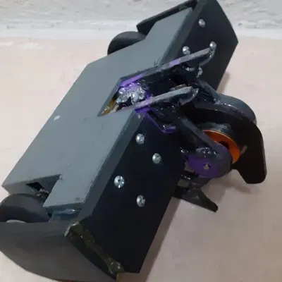 Robot chiến đấu 1lb kiểu spinner đứng