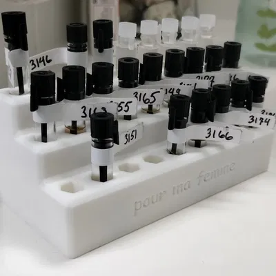 Giá đỡ ống mẫu nước hoa Cologne