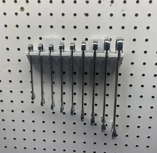 Giá đỡ cờ lê kết hợp sử dụng hệ thống peglock của Sy - Image 1