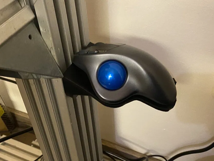 Giá đỡ cho chuột Logitech M570 Trackball - Image 1