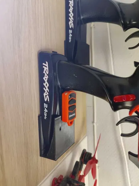 Giá đỡ tường cho bộ phát Traxxas TQi - Image 1